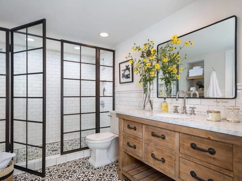 Stylish modern bathroom featuring floral decor